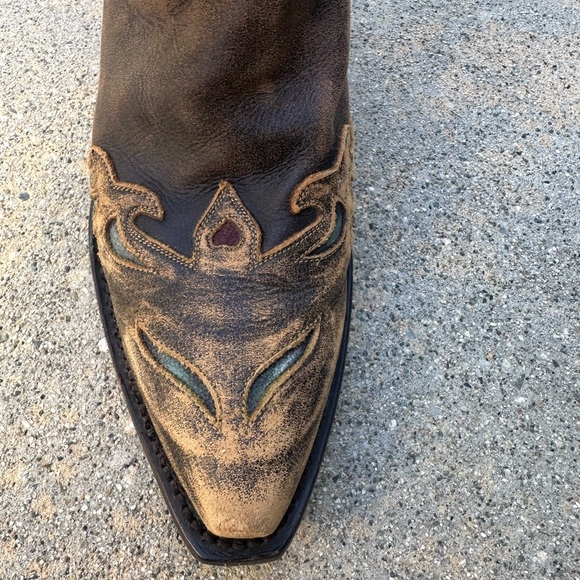 Uniquely Stitched distresed Cowboy Boot Mid-calf - Picture 3 of 9